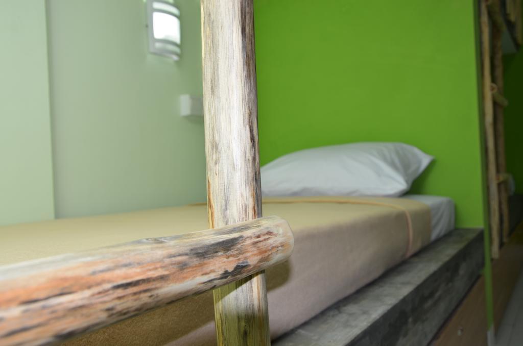 The Eco-Living Hostel Denpasar Habitación foto